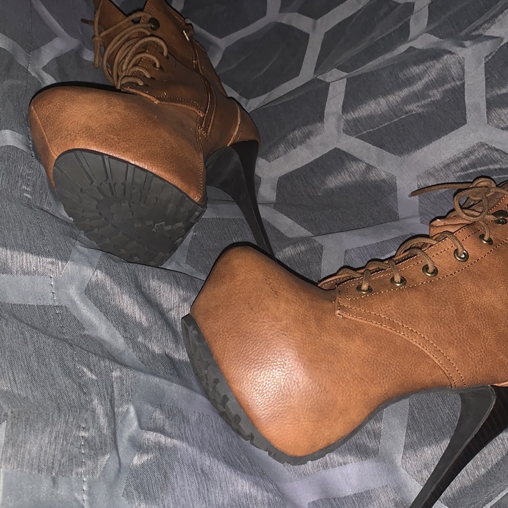 Combat Boots - image 5